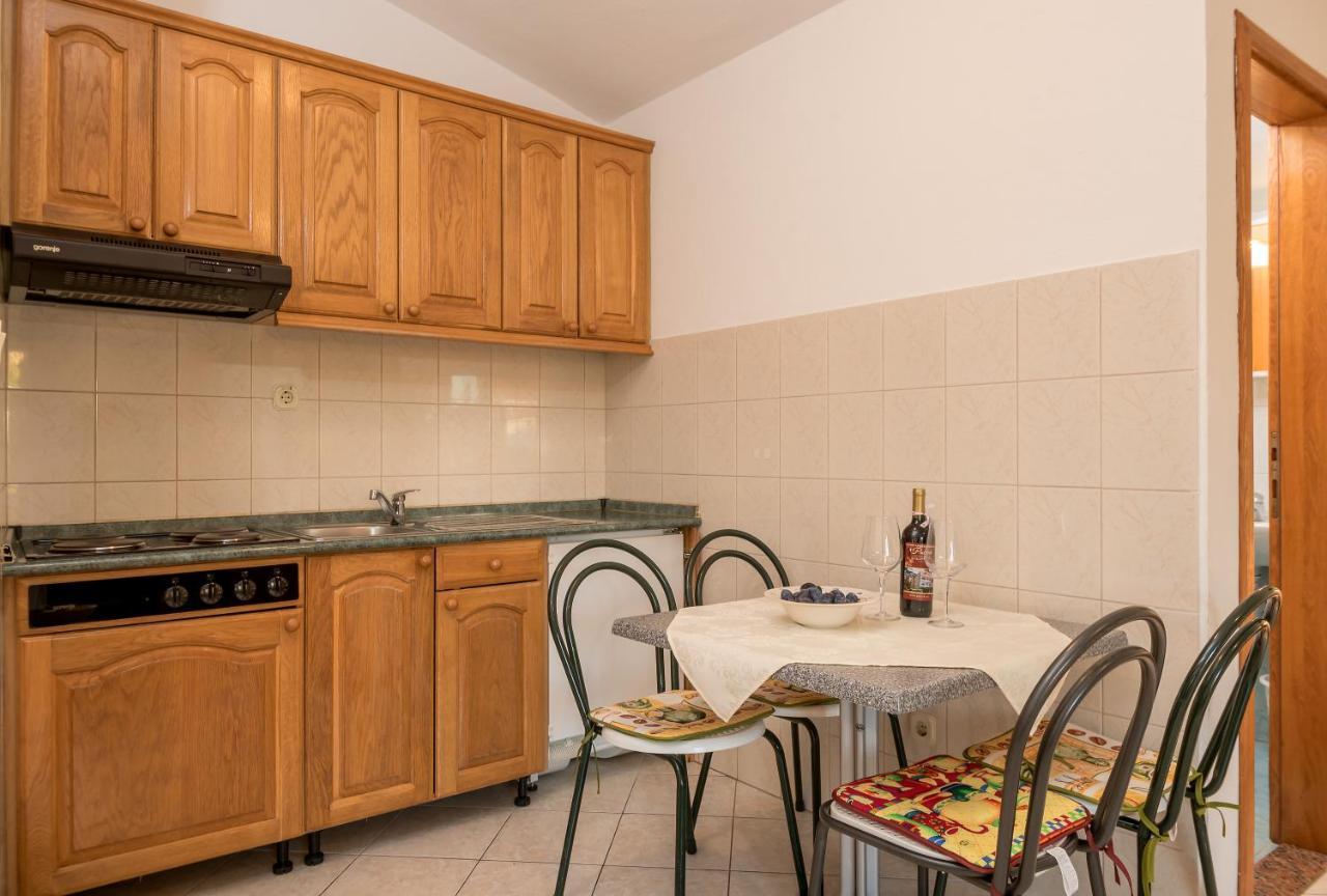Apartmani Putnik Baška Voda Zewnętrze zdjęcie
