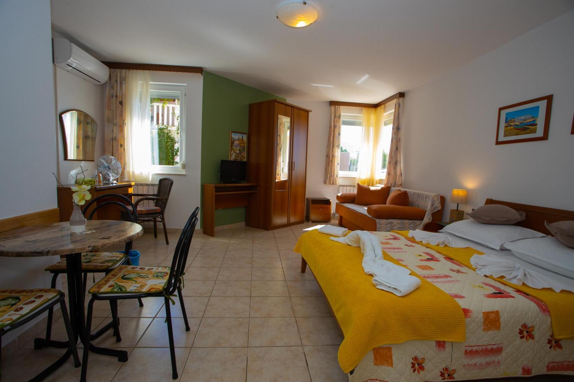 Apartmani Putnik Baška Voda Zewnętrze zdjęcie